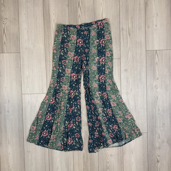 Free People Pants - Free People Bali‎ Sultry Boho Flare Pants Small Floral Coastal Hippie Festival